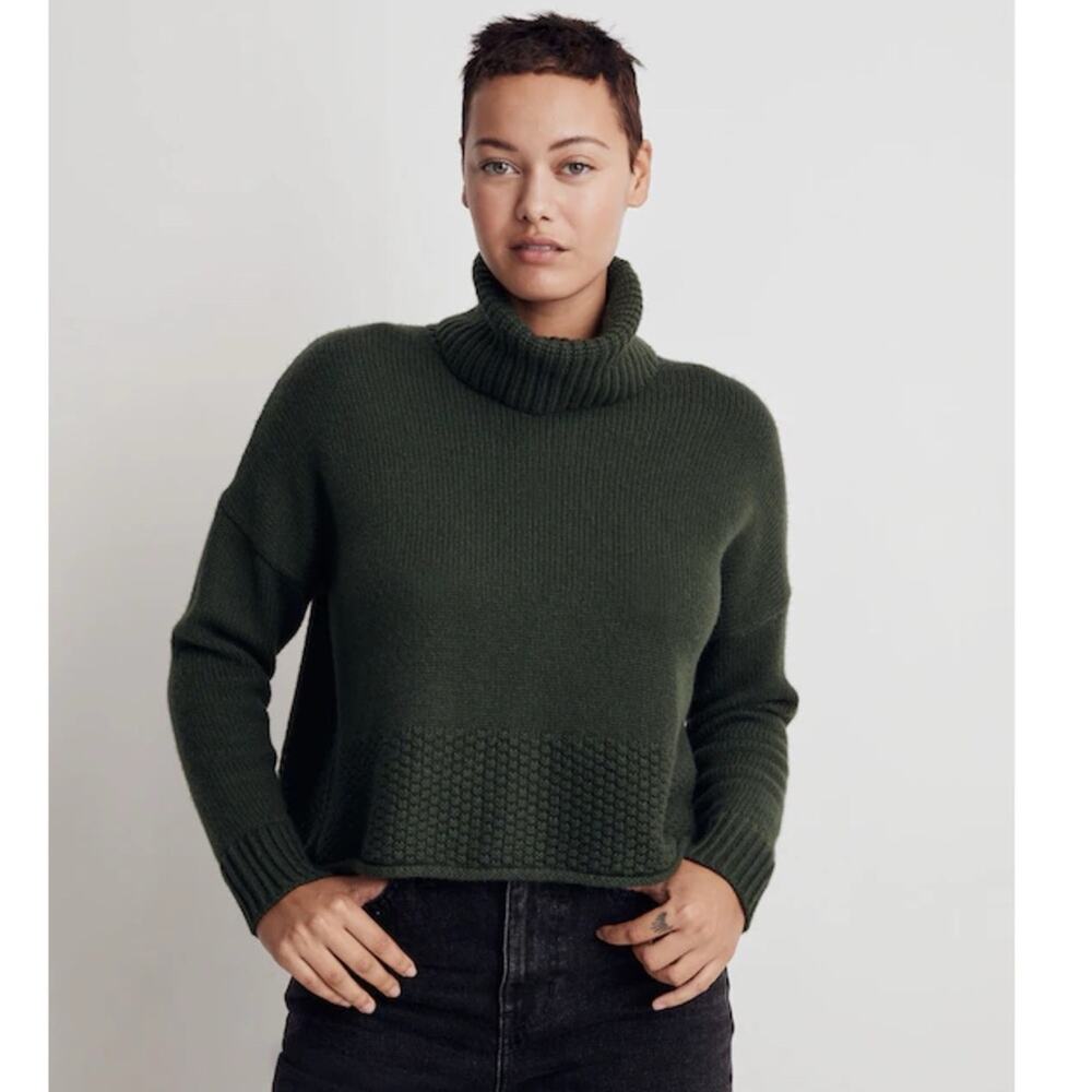 Madewell Sadler Wool Blend Turtleneck Sweater in Deep Forest